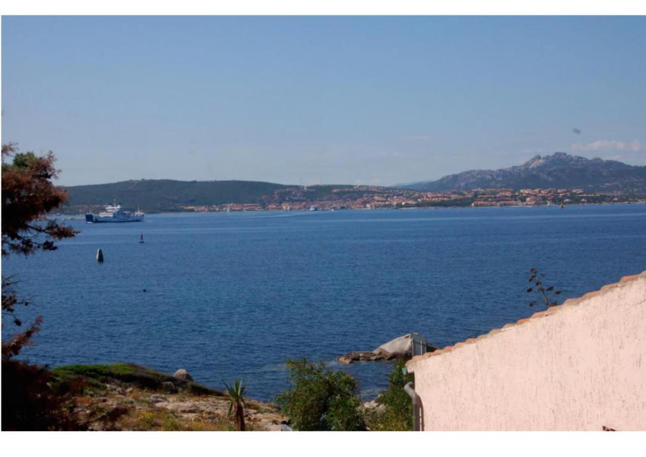 Casa Vacanze A Pochi Passi Dal Mare La Maddalena  Dış mekan fotoğraf