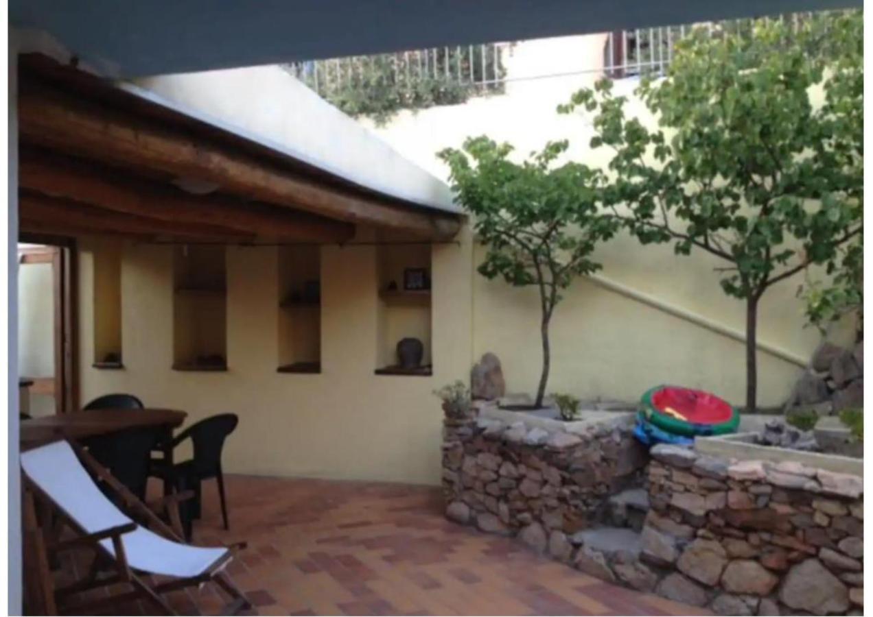 Casa Vacanze A Pochi Passi Dal Mare La Maddalena  Dış mekan fotoğraf