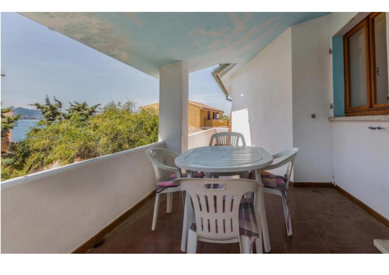 Casa Vacanze A Pochi Passi Dal Mare La Maddalena  Dış mekan fotoğraf