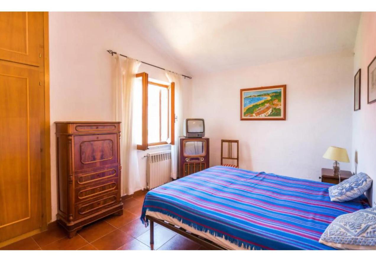 Casa Vacanze A Pochi Passi Dal Mare La Maddalena  Dış mekan fotoğraf